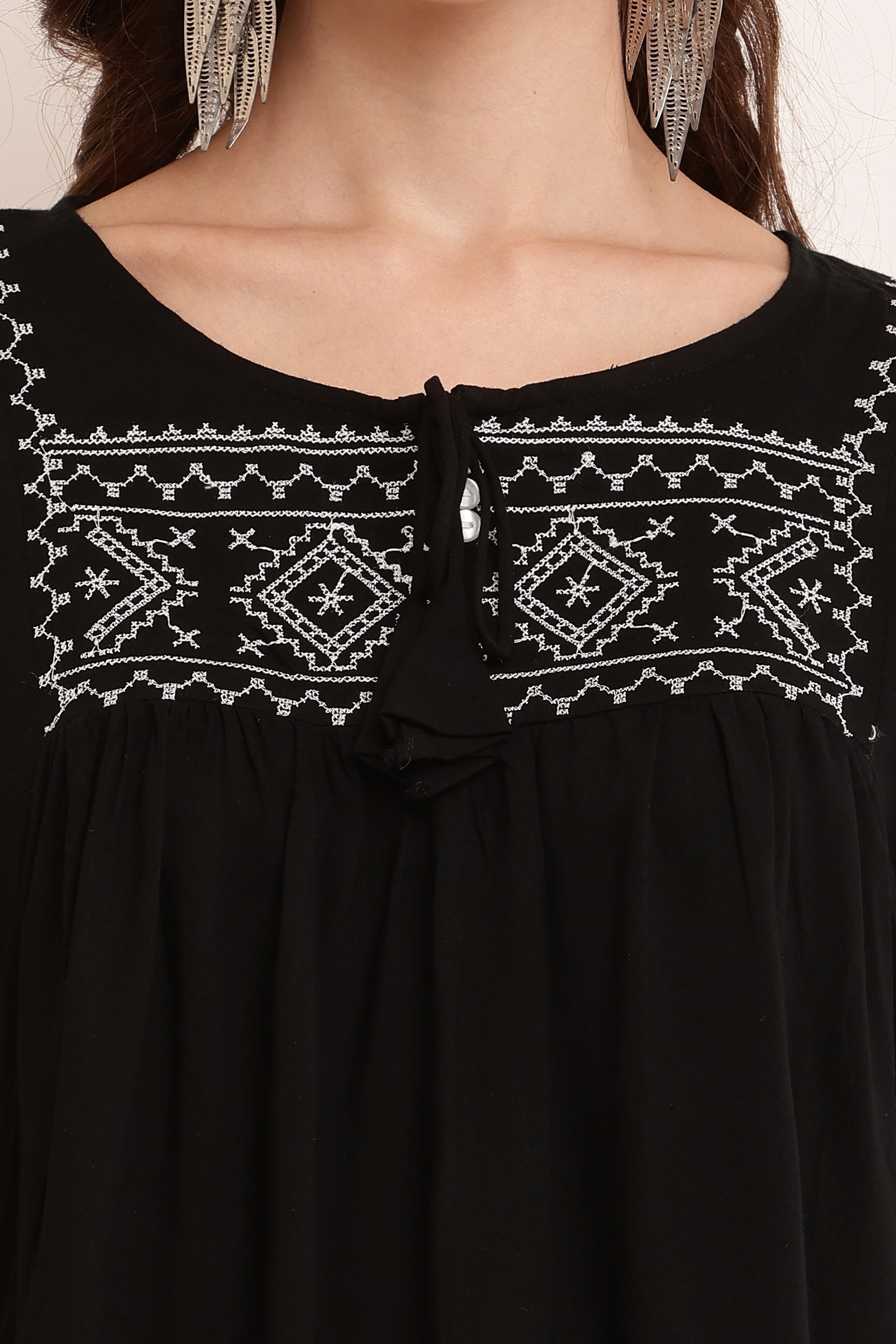 Black White embroidered Top - The Fashion Industry